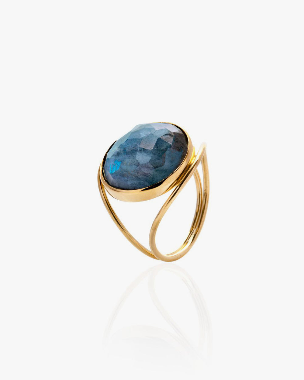 Alessandra Ring