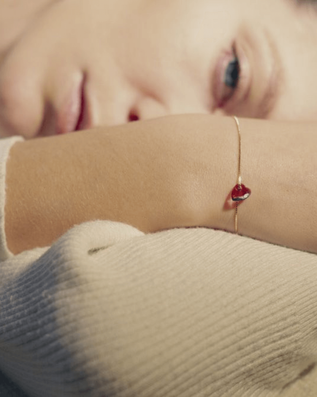 L'Essenziale Alma Charm
