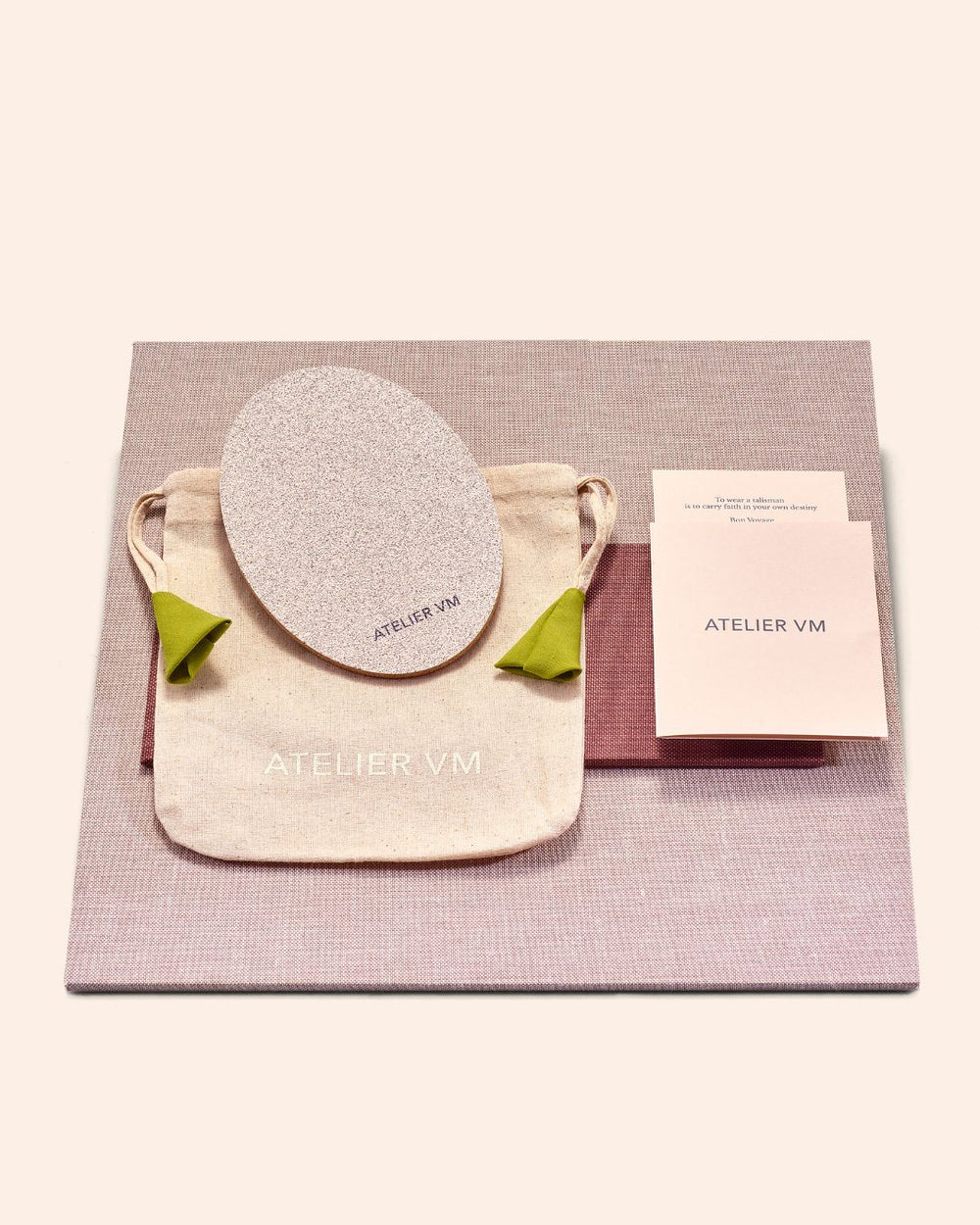 L'Essenziale Feeling Charm